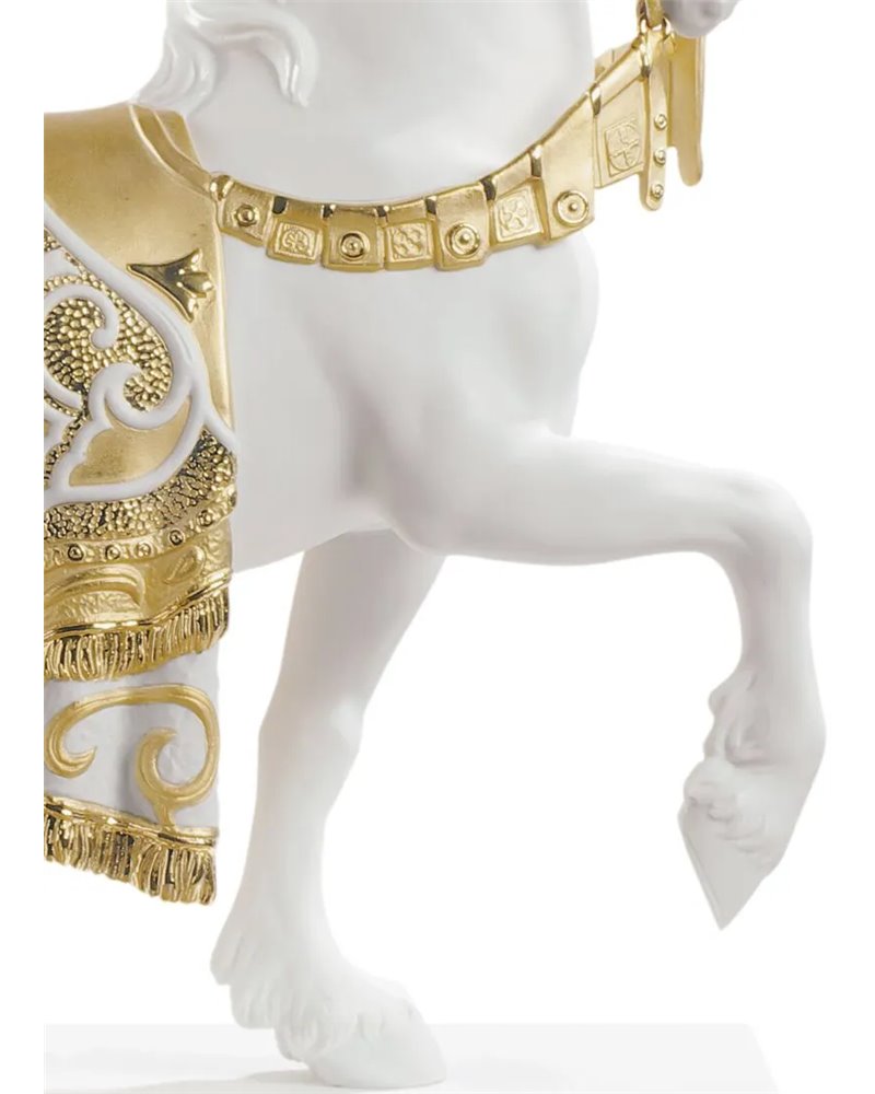Escultura Caballo cortesano. Lustre oro