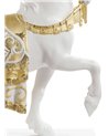Escultura Caballo cortesano. Lustre oro