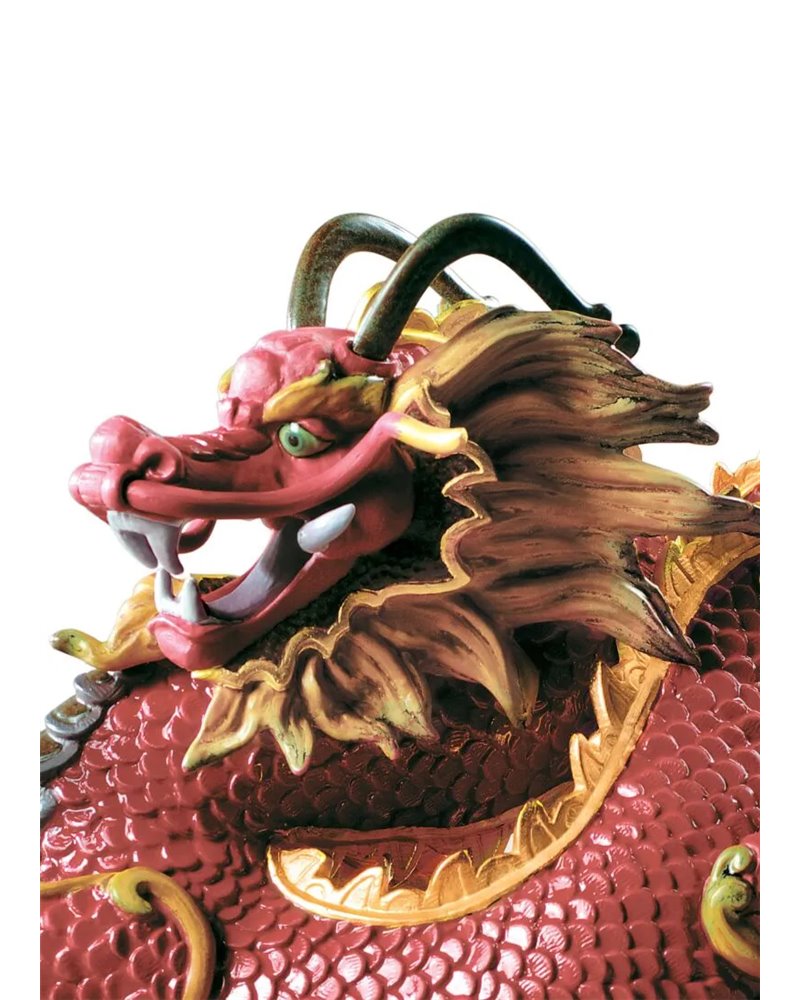 Escultura Dragón solemne