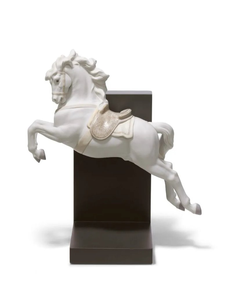 Figura Caballo en pirouette