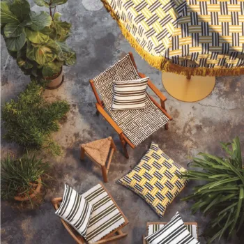 SUMMERHOUSE